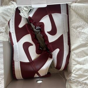 BRAND NEW MAROON HIGH TOP MENS DUNKS